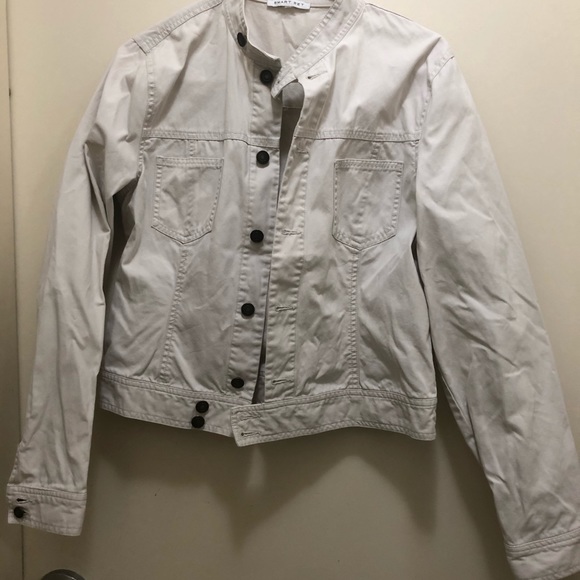 Clothes - Picture 16 of 16